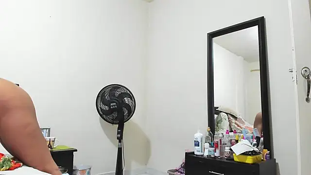 mara2020 69 online show from 02-16-25, 02:32