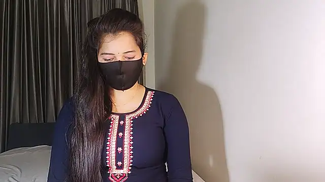 YourLovelyQueen online show from 01-18-25, 08:30