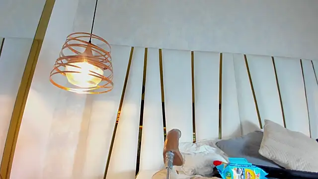 elena mature online show from 04-16-26, 09:39