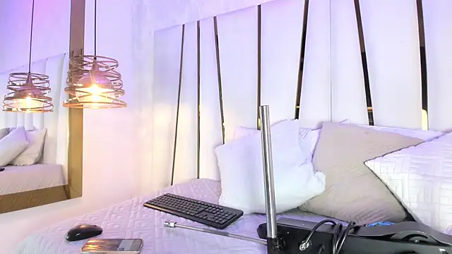 Snapshot of elena_mature chatting on 05-25-26, 08:15 elena mature online show from 05-25-26, 08:15