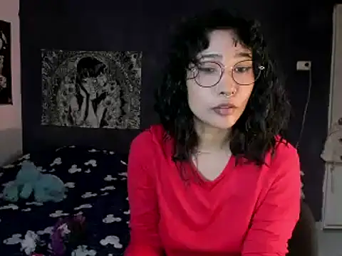 Mary Rosse1 online show from 12-28-24, 02:10