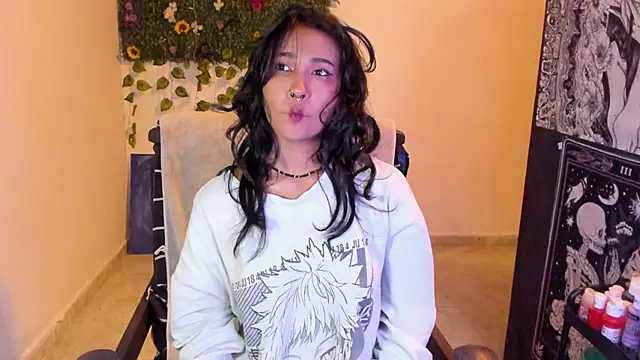 Mary Rosse1 online show from 10-22-25, 06:51