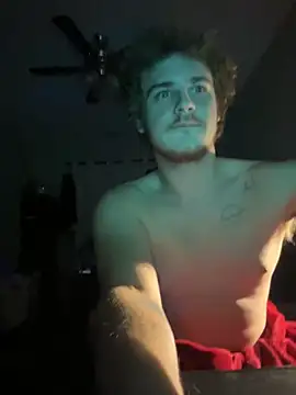 Snapshot of JondusS chatting on 10-18-25, 11:44 JondusS online show from 10-18-25, 11:44