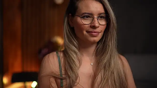 BrandyWhite online show from 03-06-25, 08:08