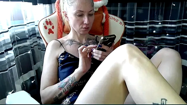 cold lollipop online show from 02-15-26, 07:51