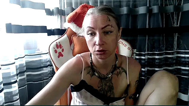 cold lollipop online show from 04-13-26, 06:52