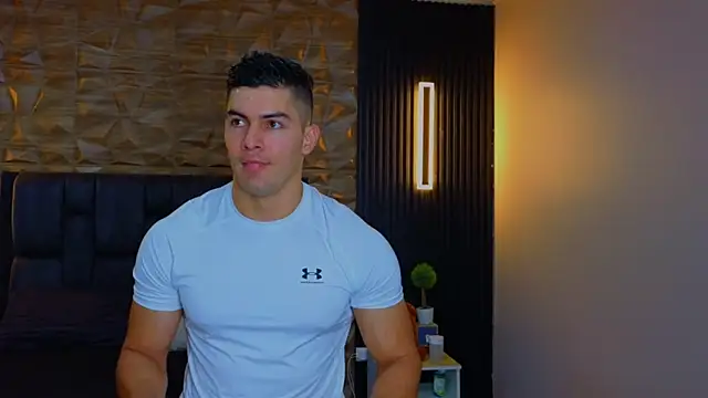 FelipeAndMarcello3 online show from 02-19-25, 11:14