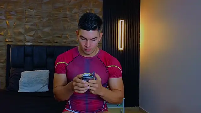 FelipeAndMarcello3 online show from 02-20-25, 11:10