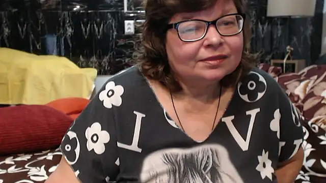 Snapshot of SweetMommaX chatting on 03-14-26, 07:19 SweetMommaX online show from 03-14-26, 07:19