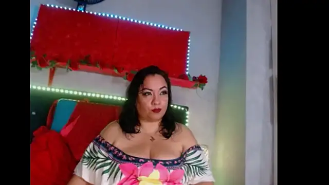 Snapshot of -helen chatting on 12-10-24, 06:28 -helen online show from 12-10-24, 06:28