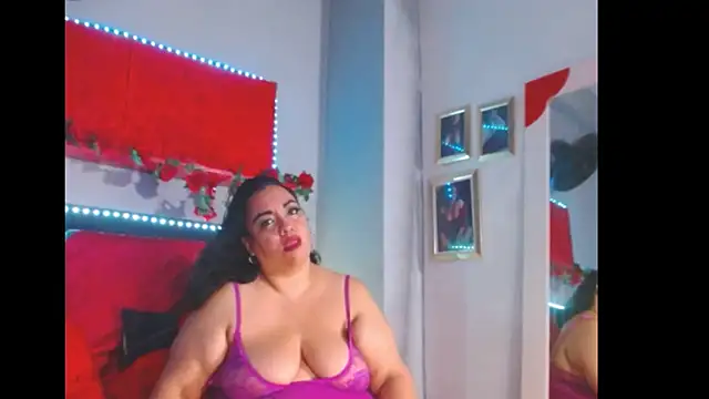 Snapshot of -helen chatting on 12-27-24, 10:55 -helen online show from 12-27-24, 10:55