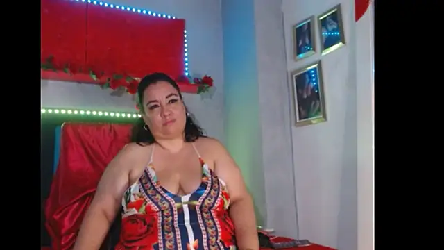 Snapshot of -helen chatting on 01-09-25, 08:03 -helen online show from 01-09-25, 08:03