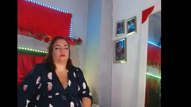 Snapshot of -helen chatting on 01-22-25, 10:15 -helen online show from 01-22-25, 10:15