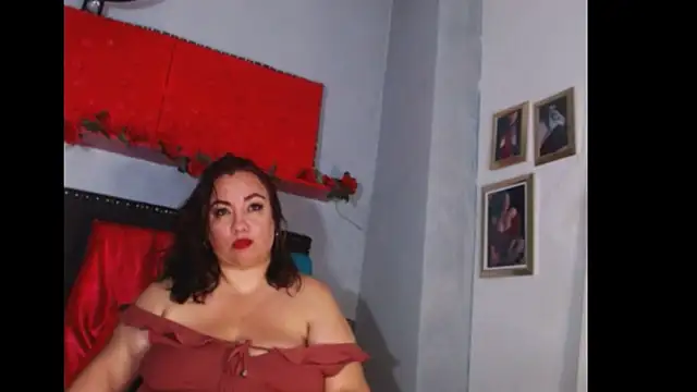 Snapshot of -helen chatting on 02-07-25, 08:55 -helen online show from 02-07-25, 08:55