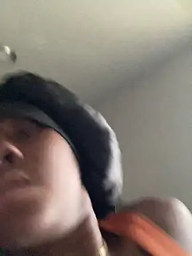 Snapshot of Foreignthababyy chatting on 10-20-25, 07:58 Foreignthababyy online show from 10-20-25, 07:58