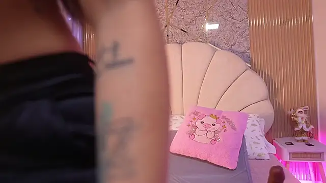 mssburbuja online show from 12-18-25, 03:12