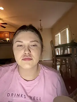 Snapshot of daddyarimm chatting on 10-31-25, 03:24 daddyarimm online show from 10-31-25, 03:24