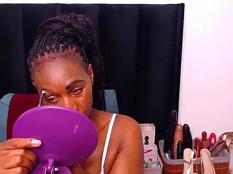 Snapshot of sexybootylicious chatting on 01-16-25, 04:49 sexybootylicious online show from 01-16-25, 04:49