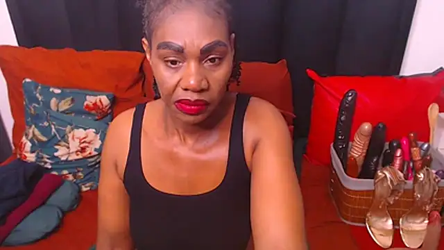 Snapshot of sexybootylicious chatting on 12-04-25, 10:57 sexybootylicious online show from 12-04-25, 10:57