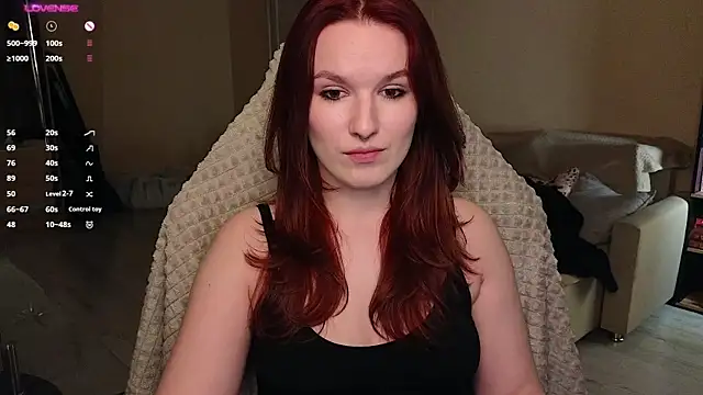 Snapshot of Val_lava chatting on 12-02-25, 08:15 Val lava online show from 12-02-25, 08:15