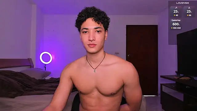 Snapshot of MitchellXD chatting on 12-03-24, 05:45 MitchellXD online show from 12-03-24, 05:45