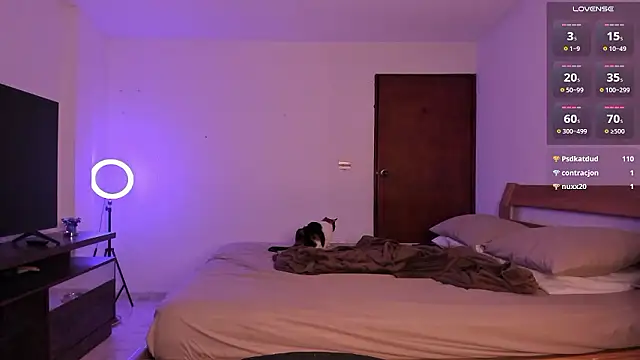 Snapshot of MitchellXD chatting on 12-09-24, 12:23 MitchellXD online show from 12-09-24, 12:23