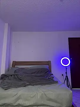 Snapshot of MitchellXD chatting on 01-11-25, 08:10 MitchellXD online show from 01-11-25, 08:10