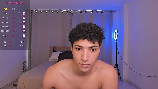 Snapshot of MitchellXD chatting on 02-26-25, 02:25 MitchellXD online show from 02-26-25, 02:25