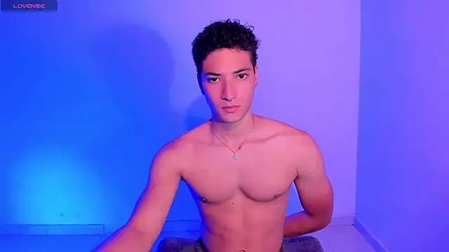 Snapshot of MitchellXD chatting on 09-14-25, 06:29 MitchellXD online show from 09-14-25, 06:29