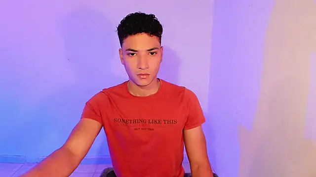 Snapshot of MitchellXD chatting on 09-25-25, 06:11 MitchellXD online show from 09-25-25, 06:11