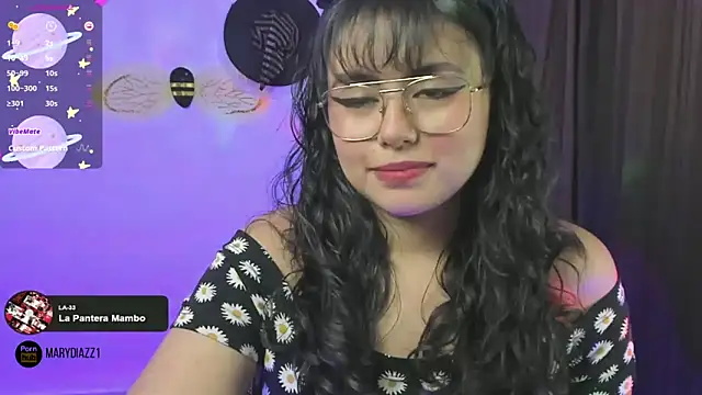 Snapshot of mary_diaz1 chatting on 01-12-25, 01:53 mary diaz1 online show from 01-12-25, 01:53