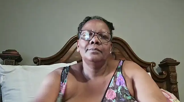 Snapshot of SEXYBOOBSNASS chatting on 01-18-25, 03:38 SEXYBOOBSNASS online show from 01-18-25, 03:38