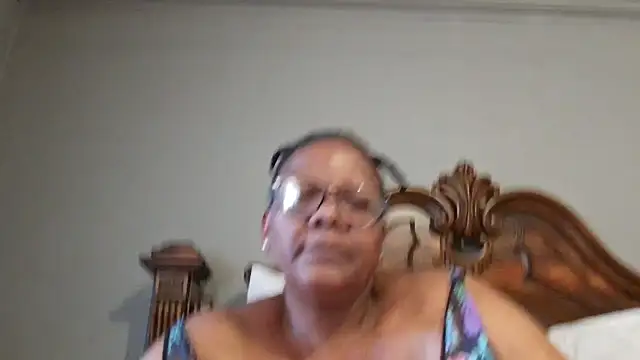 Snapshot of SEXYBOOBSNASS chatting on 01-28-25, 10:34 SEXYBOOBSNASS online show from 01-28-25, 10:34