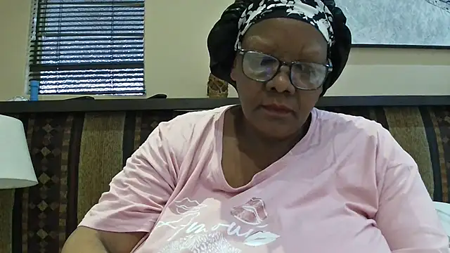 Snapshot of SEXYBOOBSNASS chatting on 09-12-25, 04:56 SEXYBOOBSNASS online show from 09-12-25, 04:56