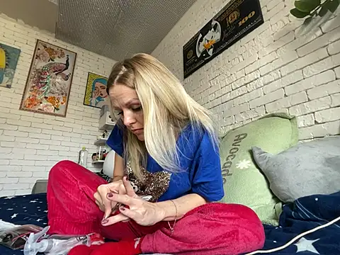 Angel girllovemy online show from 02-14-25, 10:07