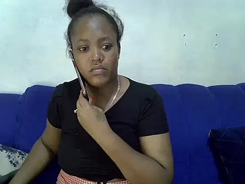 Snapshot of Spice202 chatting on 10-12-25, 07:46 Spice202 online show from 10-12-25, 07:46