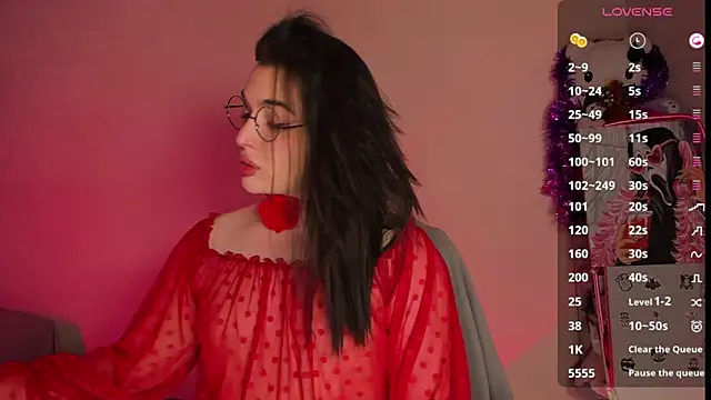 Snapshot of YsabellViveris chatting on 12-27-24, 01:28 YsabellViveris online show from 12-27-24, 01:28