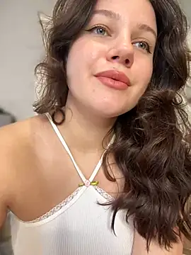 Snapshot of likaxxx chatting on 02-05-25, 12:27 likaxxx online show from 02-05-25, 12:27