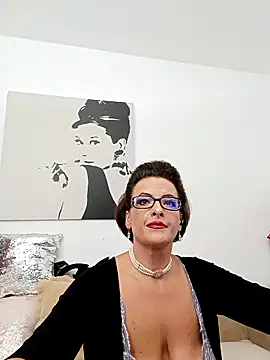 Snapshot of RebeccaNoble chatting on 09-26-25, 01:04 RebeccaNoble online show from 09-26-25, 01:04