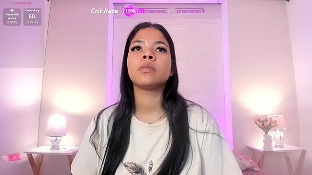 Snapshot of SophiaaStone chatting on 06-01-26, 12:07 SophiaaStone online show from 06-01-26, 12:07