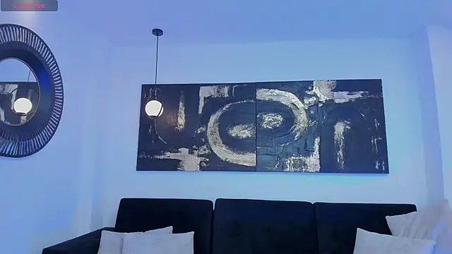 LindseyCox online show from 12-18-24, 08:03