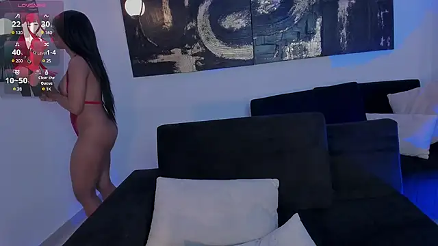 LindseyCox online show from 12-18-24, 11:19