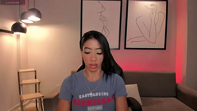 LindseyCox online show from 09-27-25, 04:50