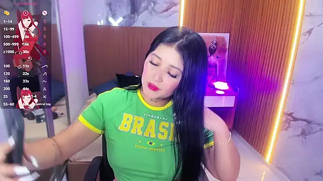 Snapshot of BIANCAROY1 chatting on 05-30-26, 07:00 BIANCAROY1 online show from 05-30-26, 07:00