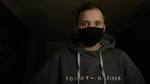 Snapshot of sweaticeboy chatting on 10-25-25, 12:45 sweaticeboy online show from 10-25-25, 12:45