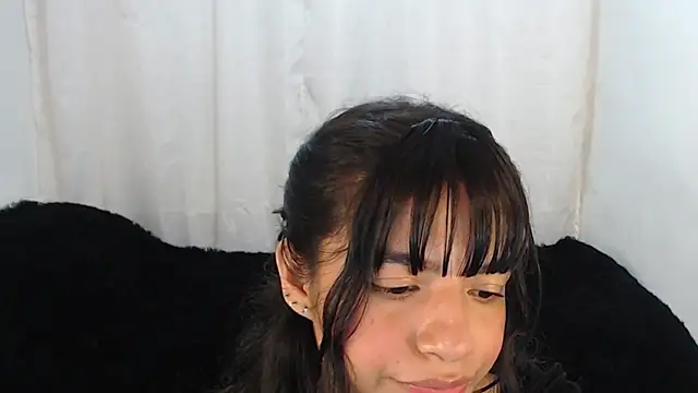 Snapshot of Liz_Galactic chatting on 02-04-25, 07:07 Liz Galactic online show from 02-04-25, 07:07