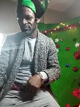 Maculine Stayr online show from 12-22-24, 06:15