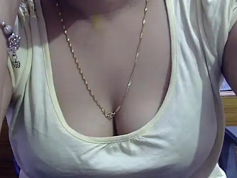 Snapshot of Your_wild_Dia chatting on 05-23-26, 05:45 Your wild Dia online show from 05-23-26, 05:45