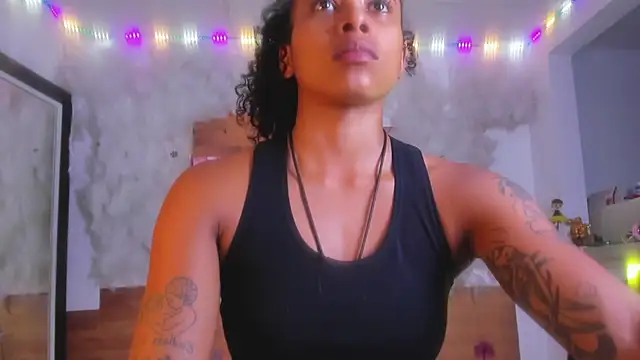 kelly thomson online show from 03-21-25, 01:02