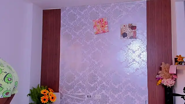 kelly thomson online show from 11-21-25, 01:32